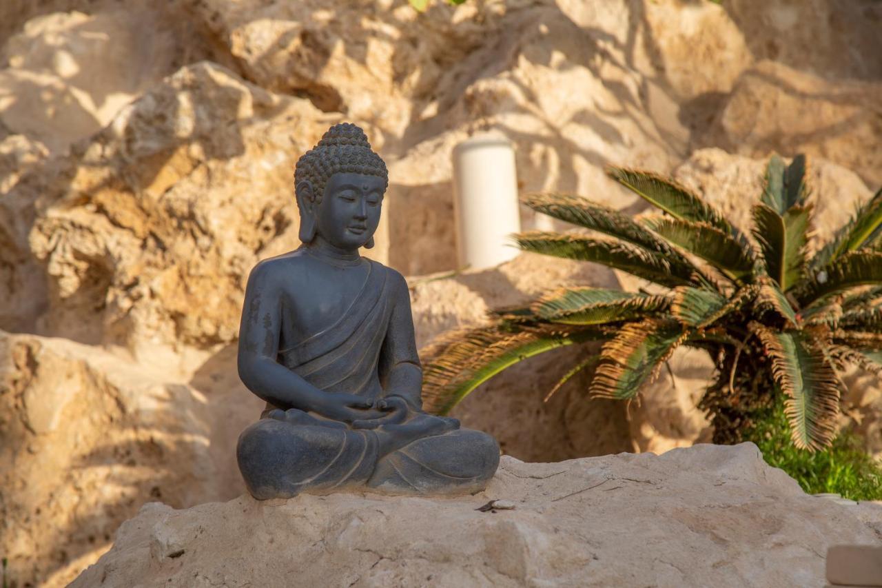 The Makadi Spa Hotel - Couples Only 18 Years Plus Hurghada Extérieur photo A statue of the Buddha